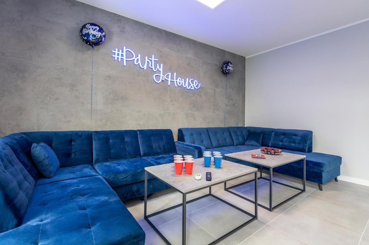 #Partyhouse Poznan Wilda Apartment Exterior photo